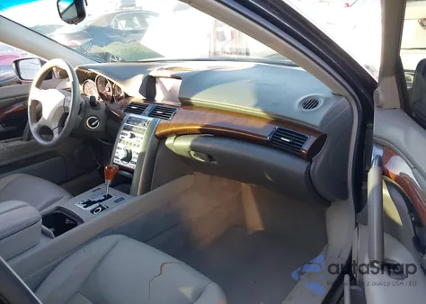 2005 Acura Rl 3.5 from USA, damaged, VIN JH4KB16525C019908